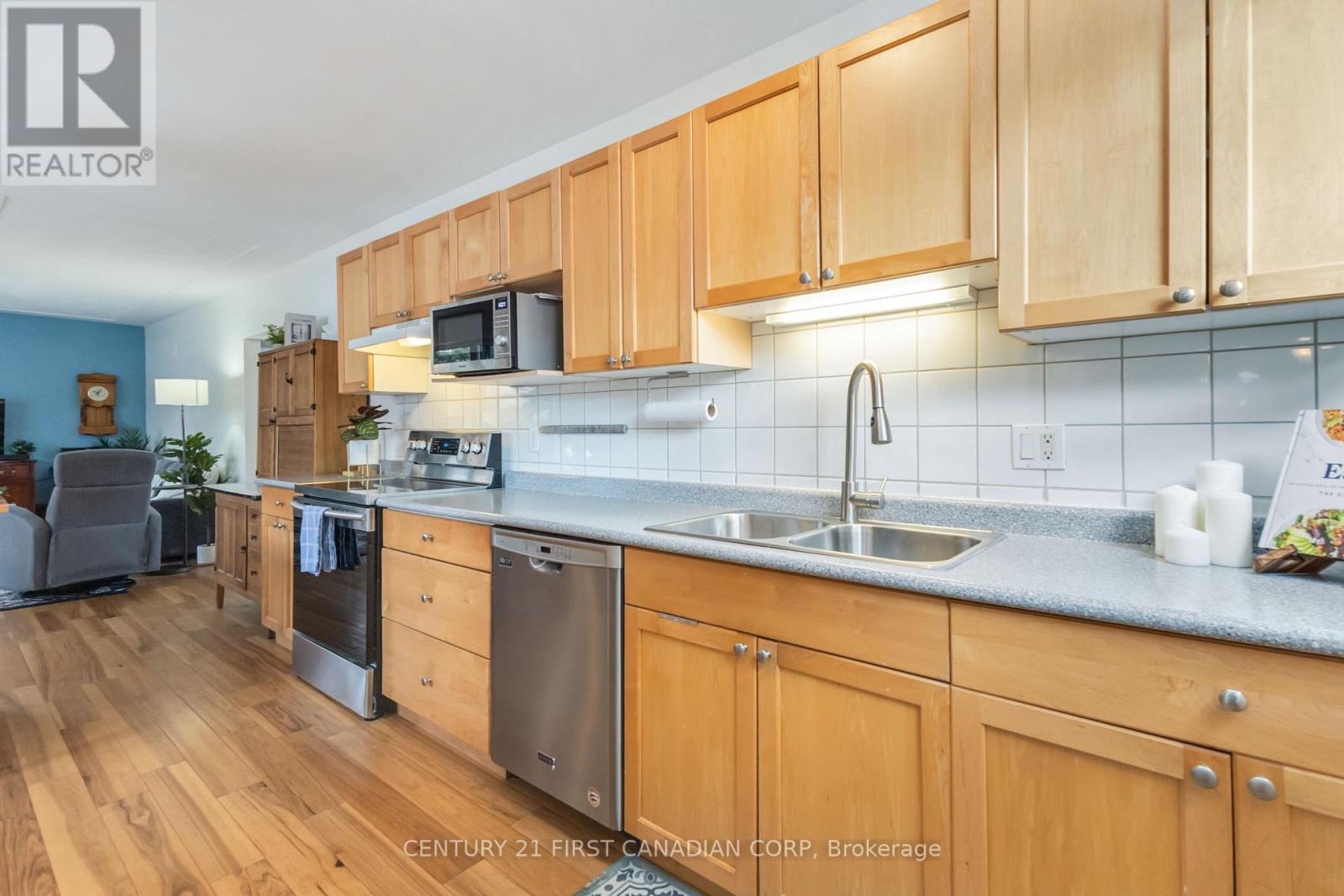 91 BISCAY ROAD - 15