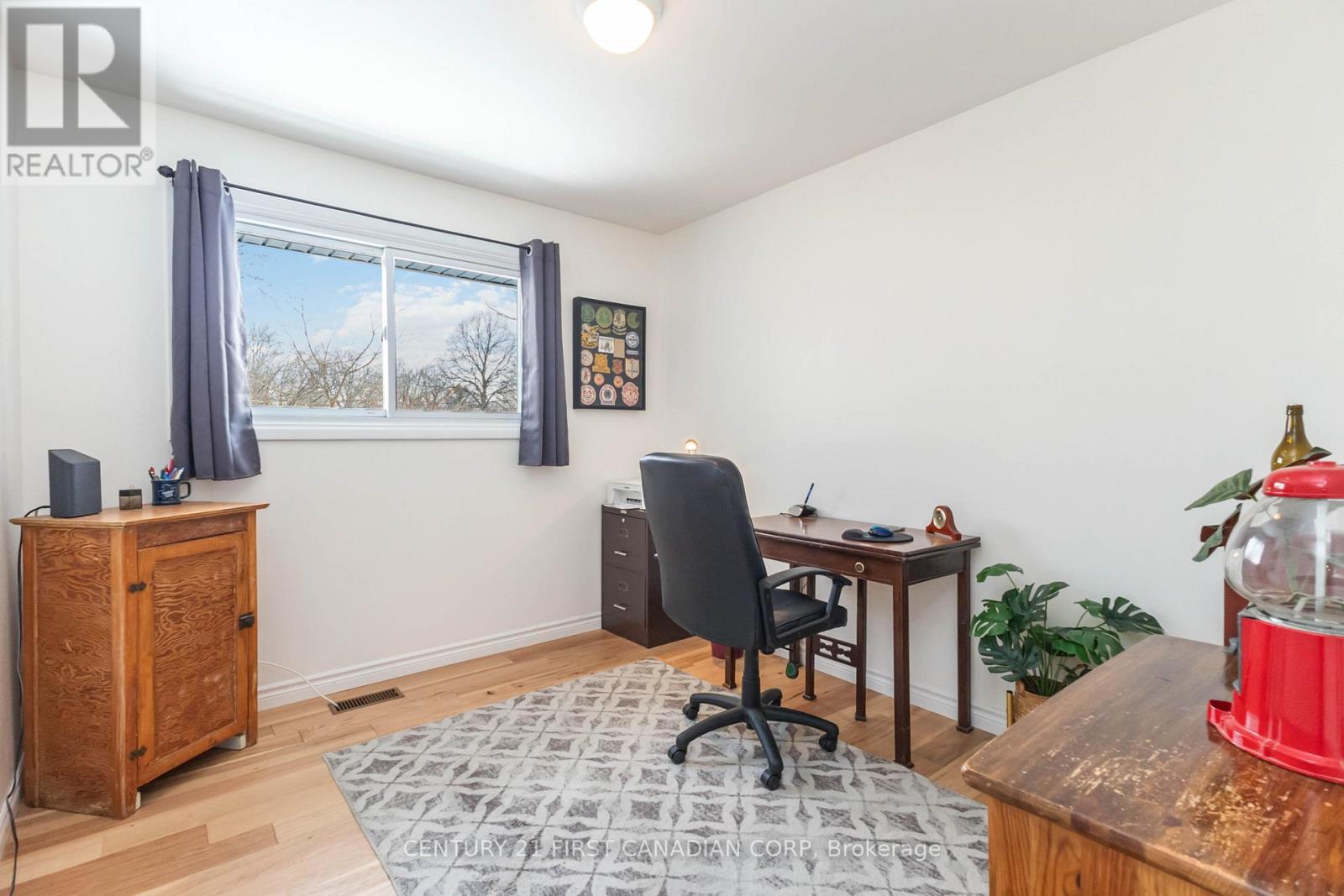 91 BISCAY ROAD - 24