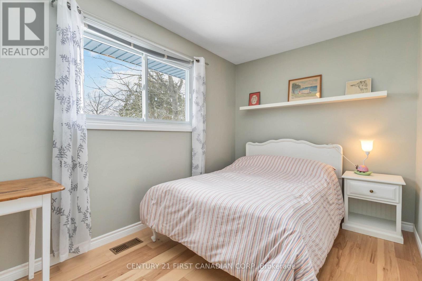 91 BISCAY ROAD - 25