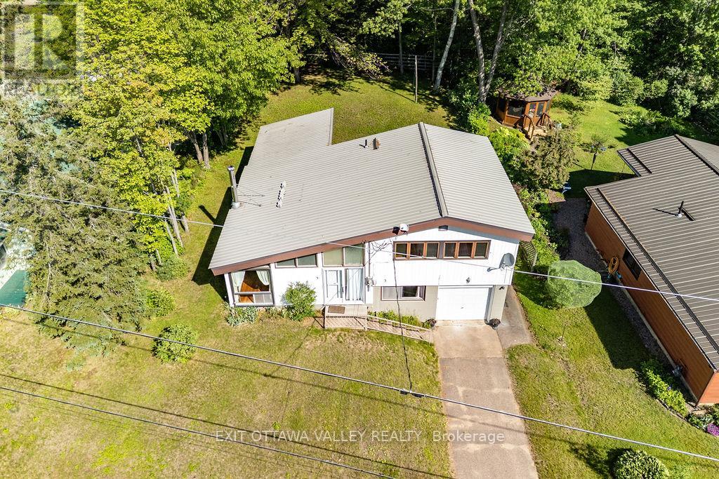 3 NEWTON CRESCENT - 3