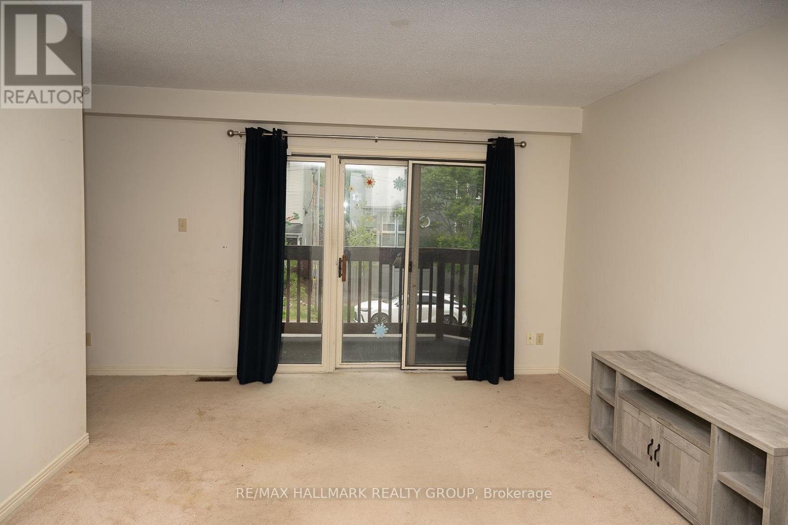 15 BIRCHDALE AVENUE - 8