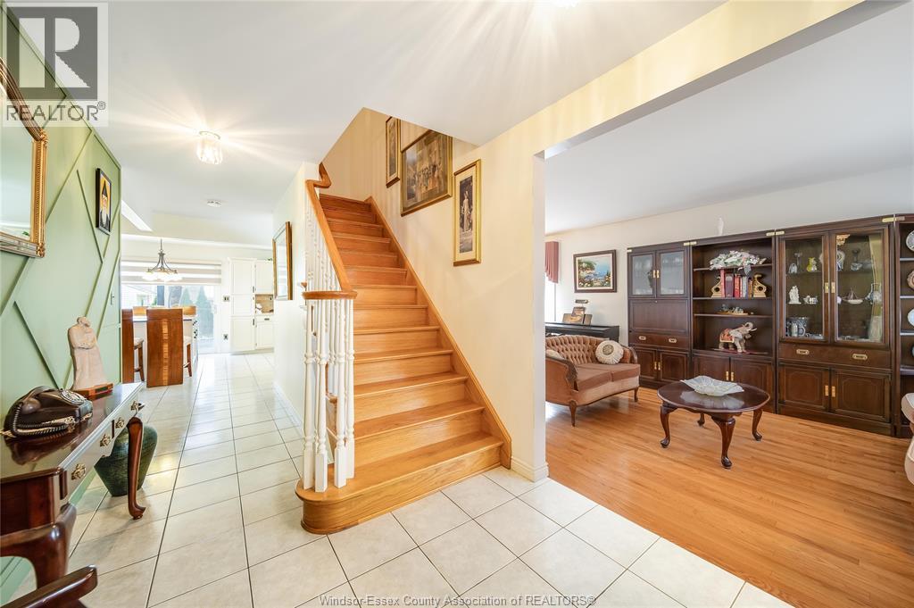 2485 YOUNGSTOWN STREET - 9