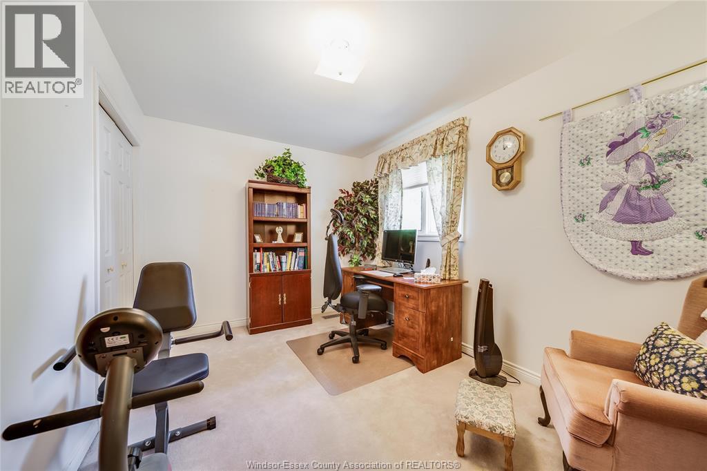 2485 YOUNGSTOWN STREET - 33