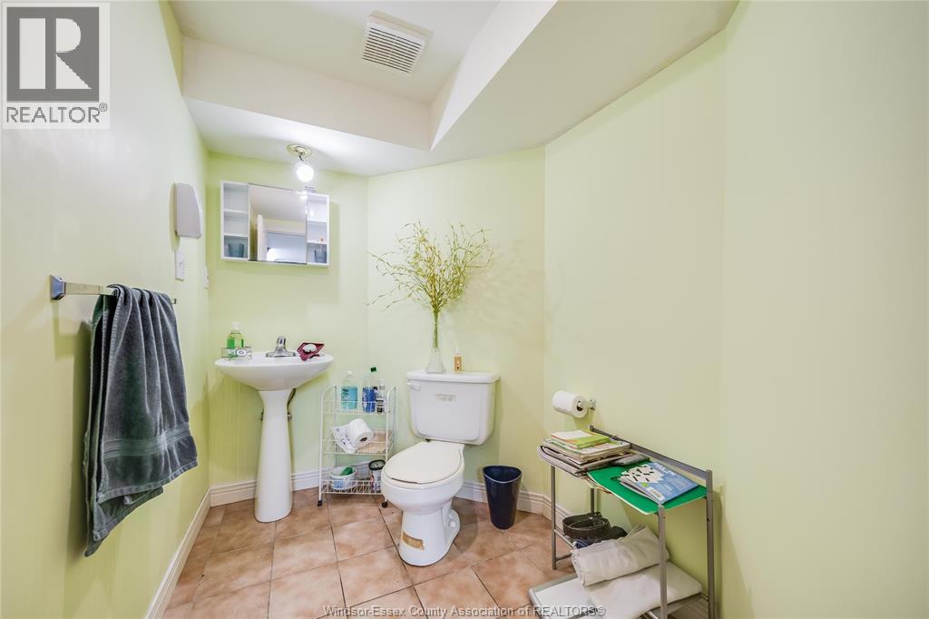 2485 YOUNGSTOWN STREET - 43