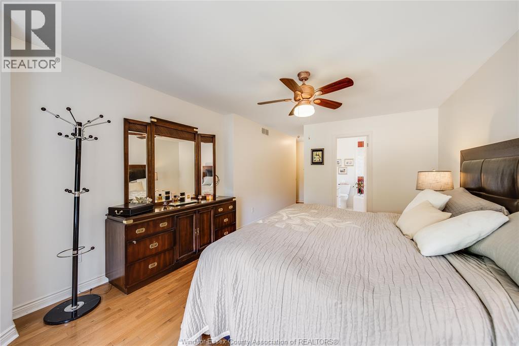 2485 YOUNGSTOWN STREET - 27