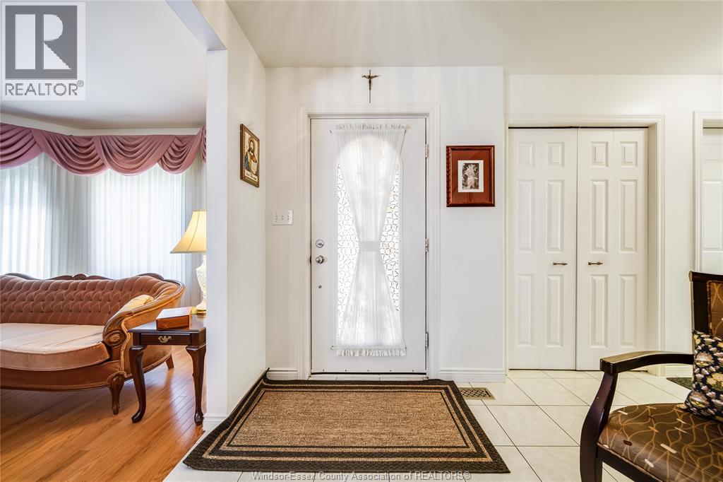 2485 YOUNGSTOWN STREET - 23