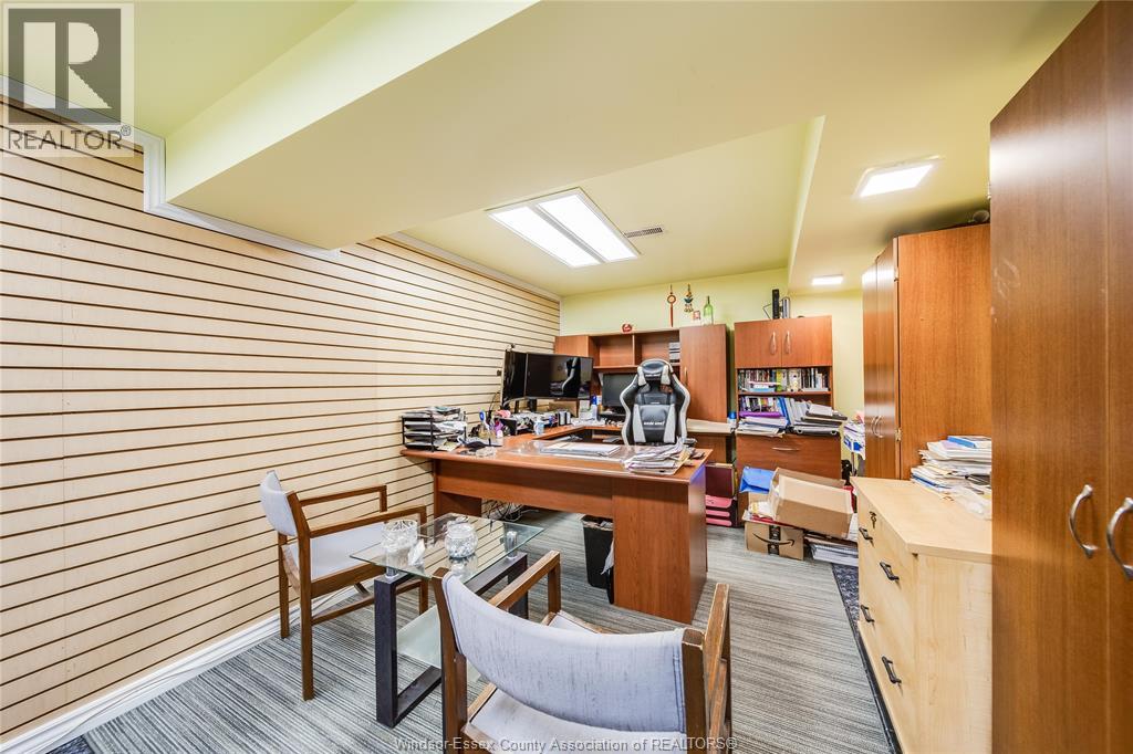 2485 YOUNGSTOWN STREET - 39