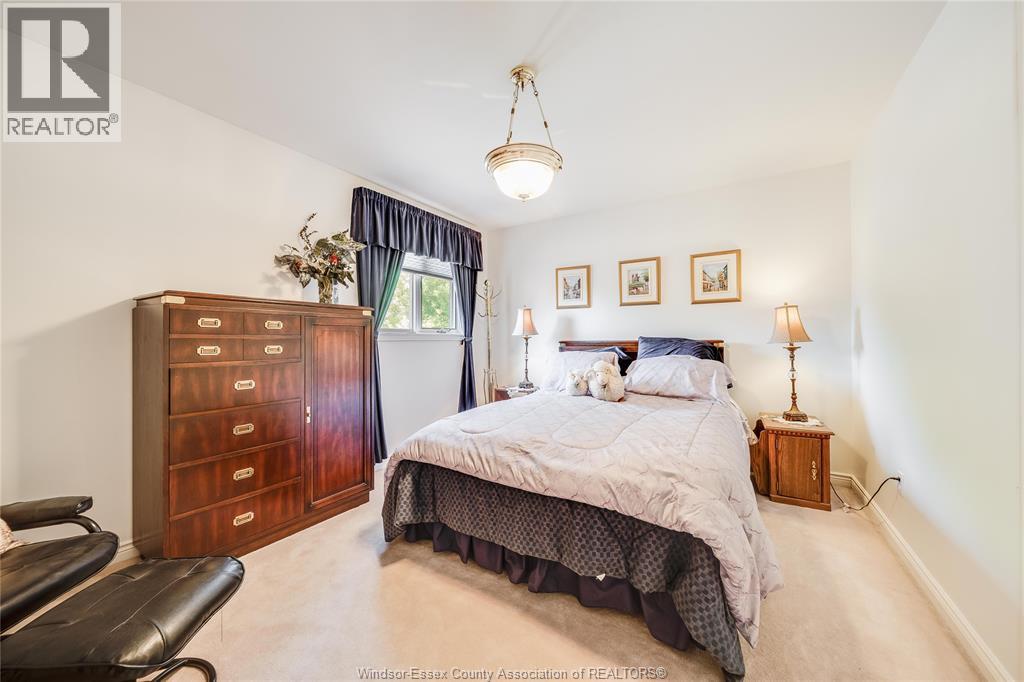 2485 YOUNGSTOWN STREET - 30