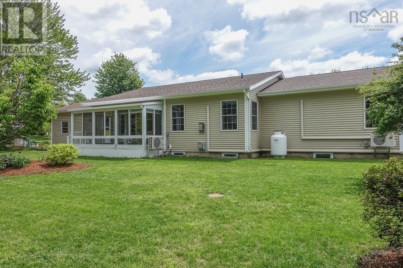 Property 3 of 50 of 73 Gravenstein Drive