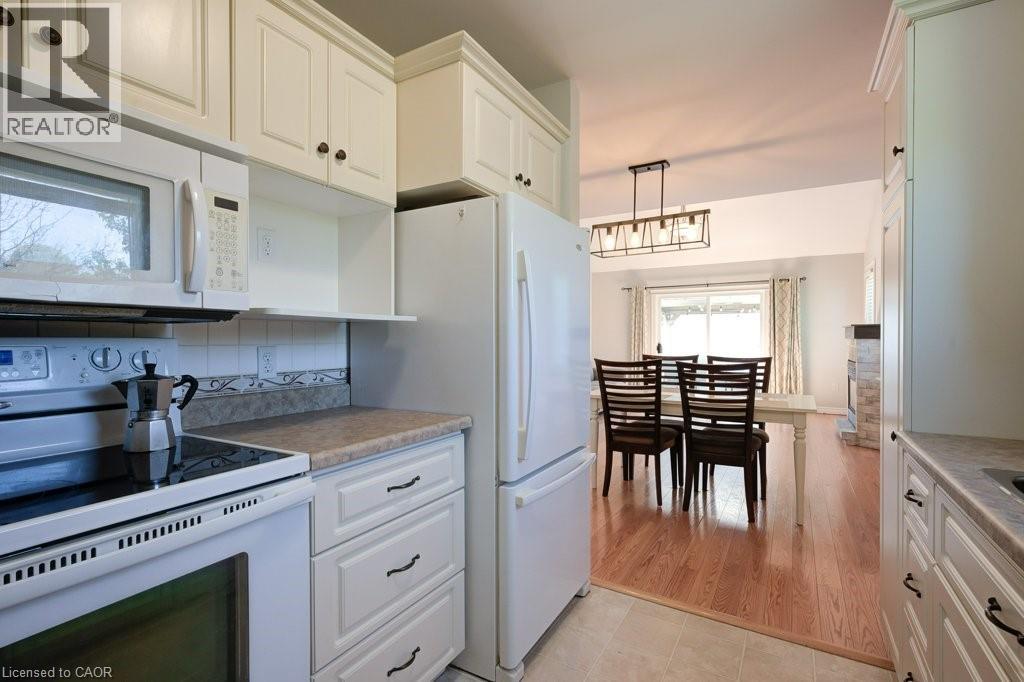 341 FRASER Drive - 9