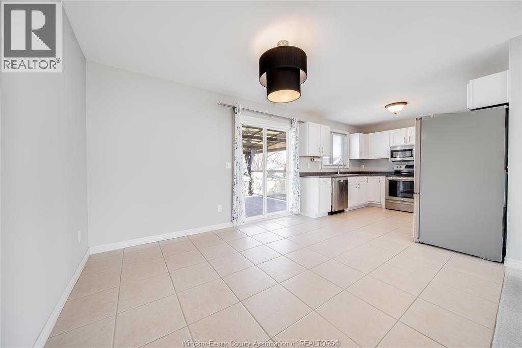 1120 KING LOUIS - 15