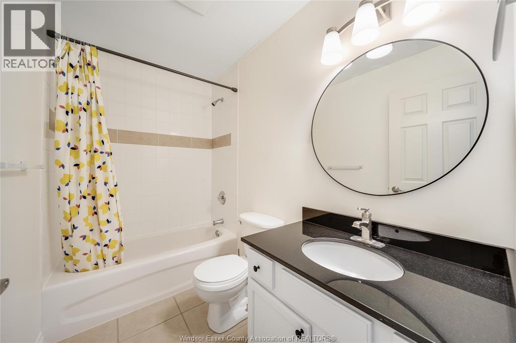 1120 KING LOUIS - 25