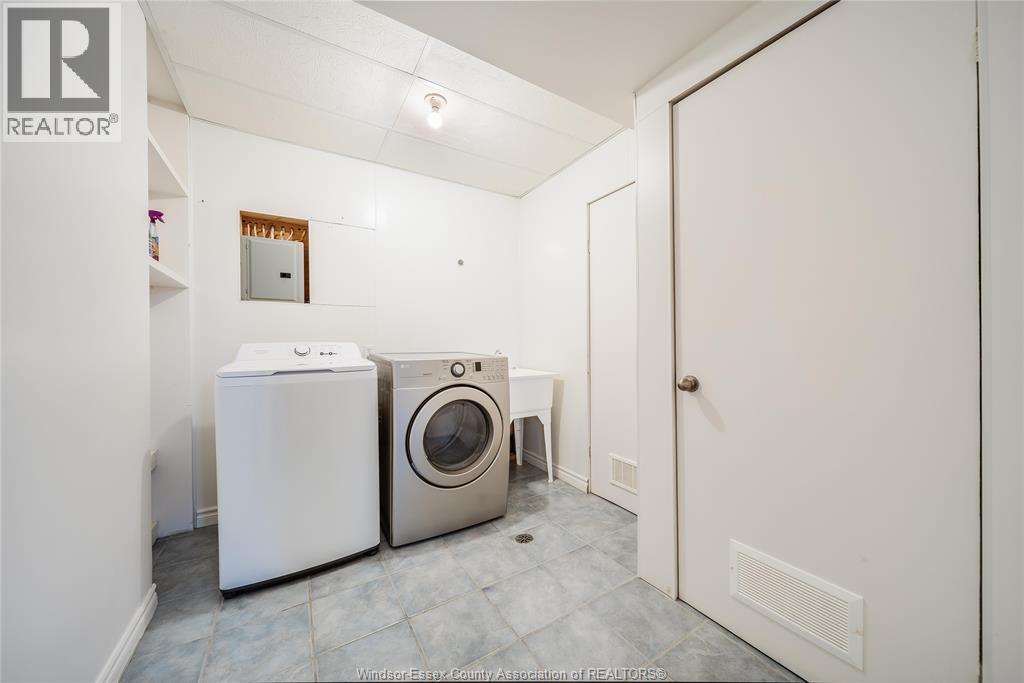 1120 KING LOUIS - 40