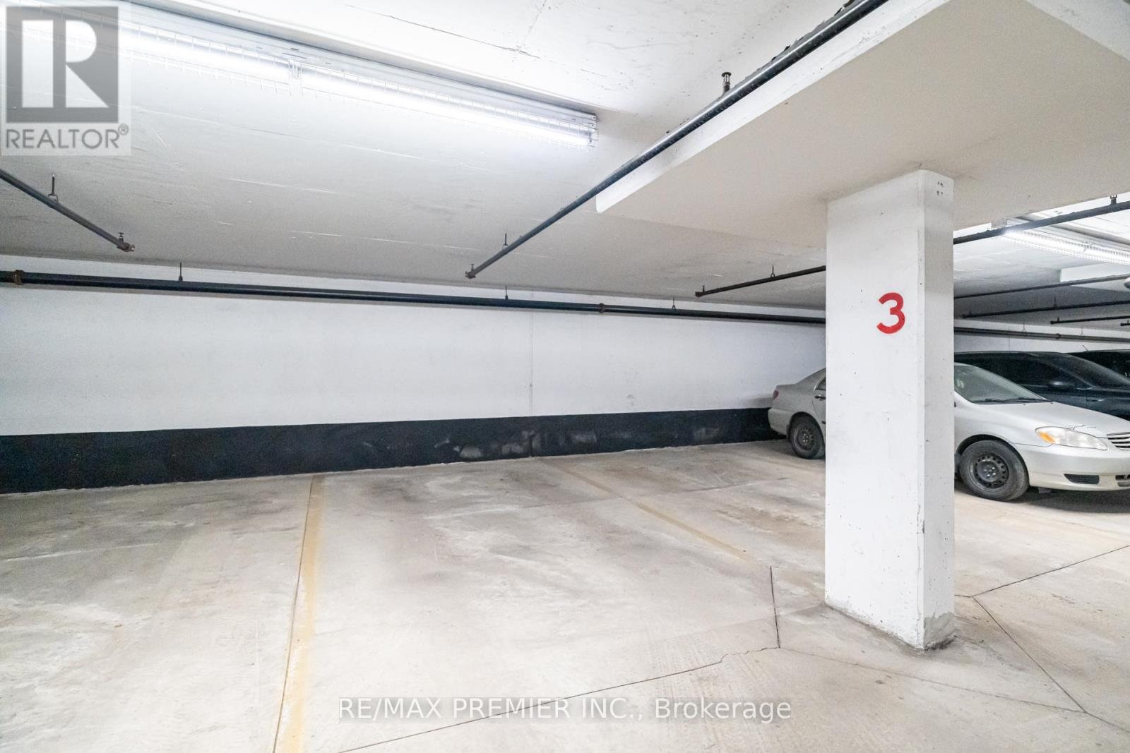 #PH06 15 MICHAEL POWER PLACE - 39