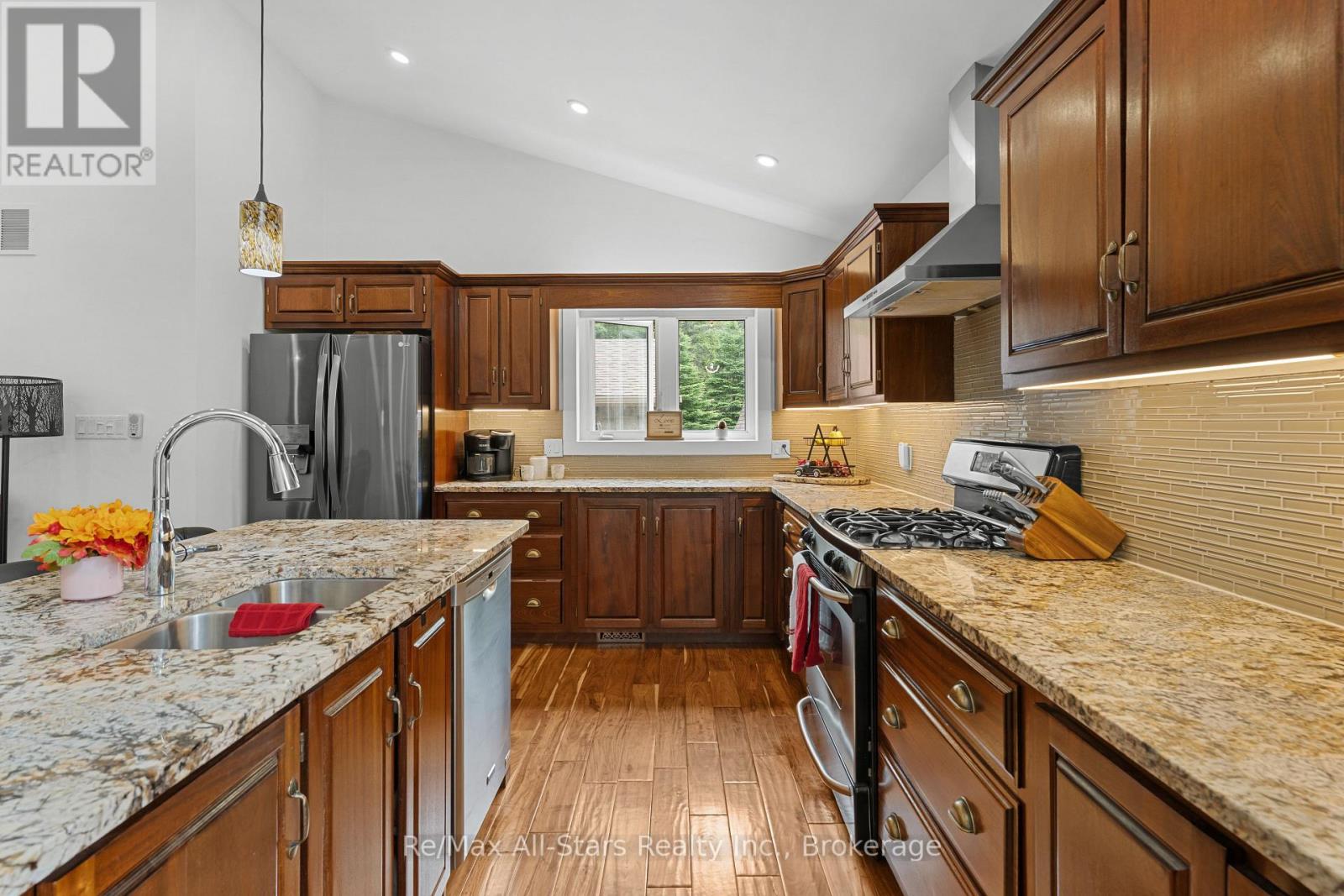 728 GALWAY ROAD - 12