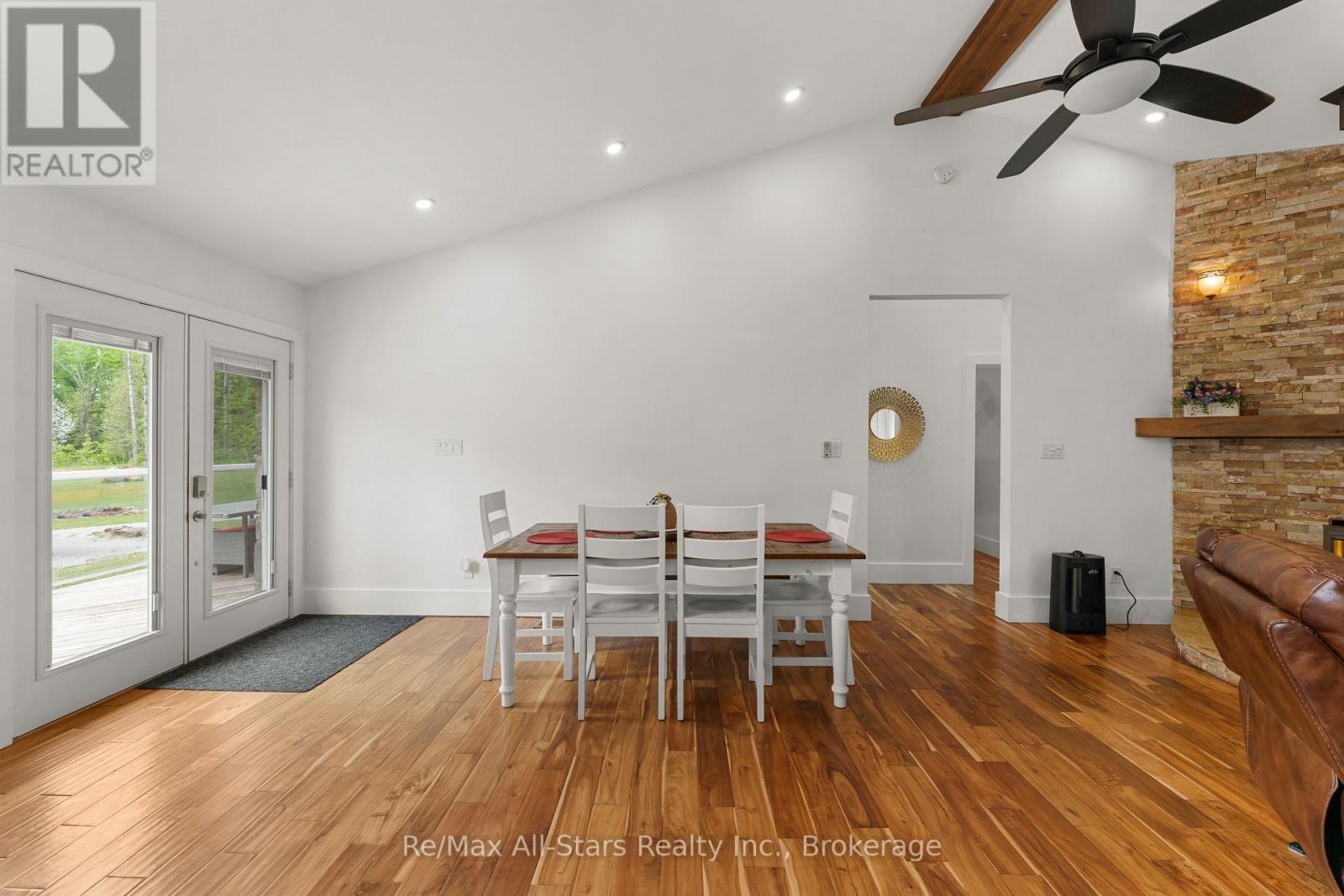 728 GALWAY ROAD - 16