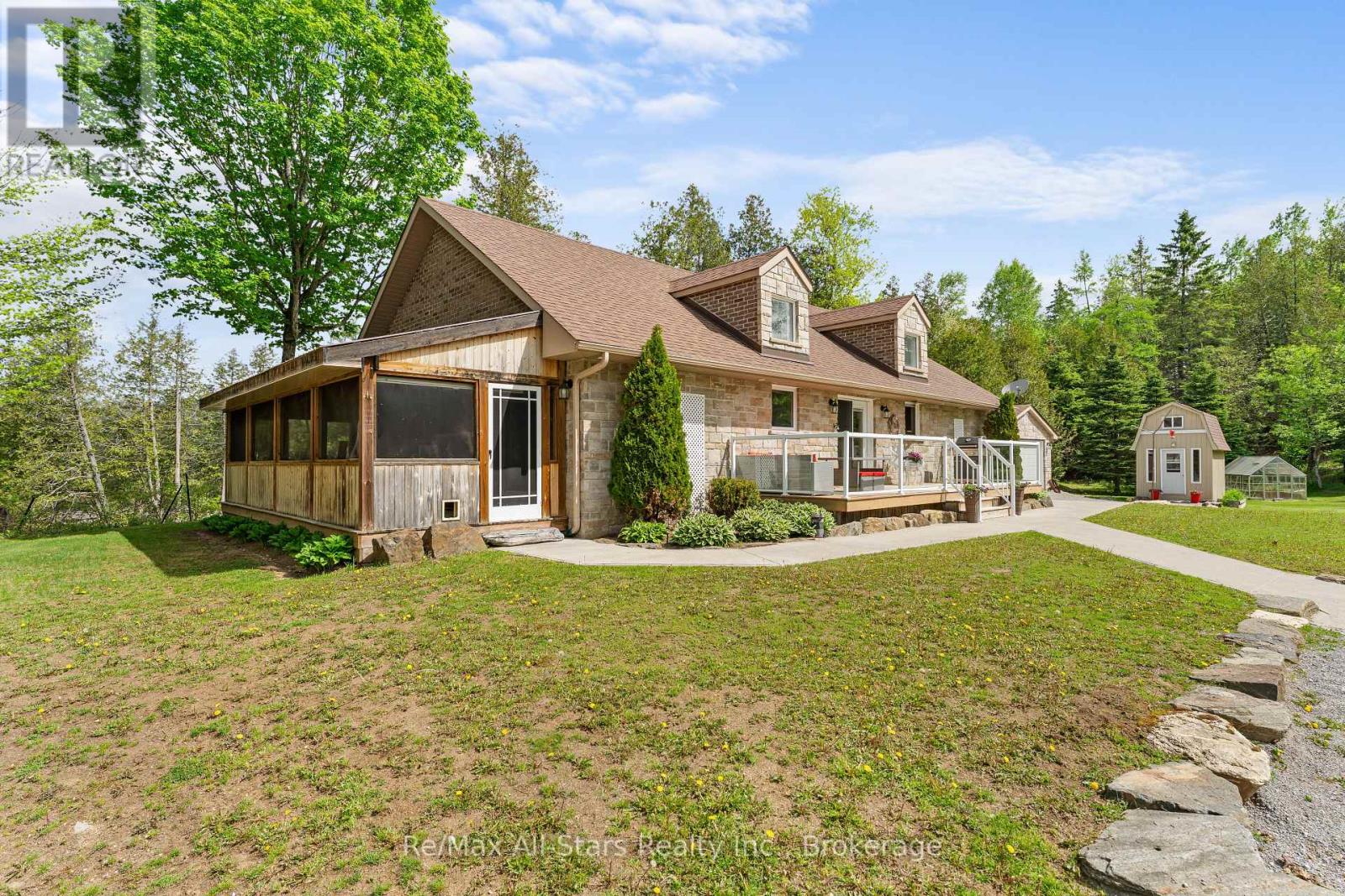 728 GALWAY ROAD - 34