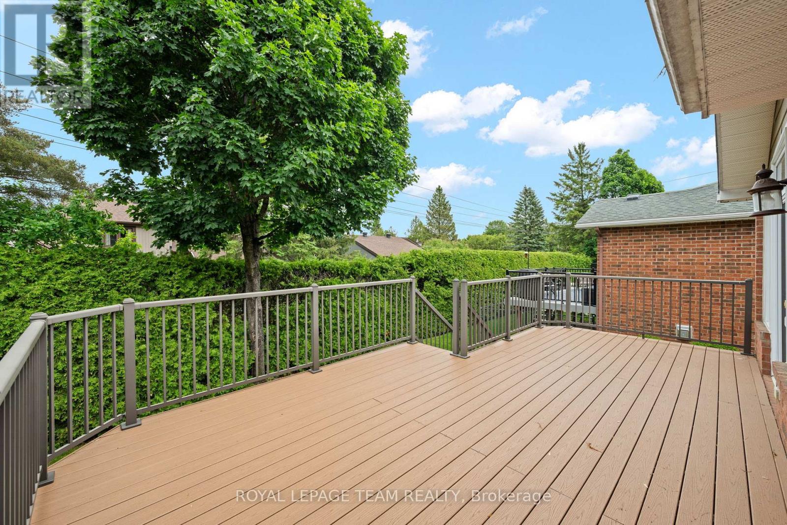3 Bed, 3 Bath House for Sale in Ottawa – 47 STOWGRASS CRESCENT, Ottawa – MLS# X13418790 - Image 29