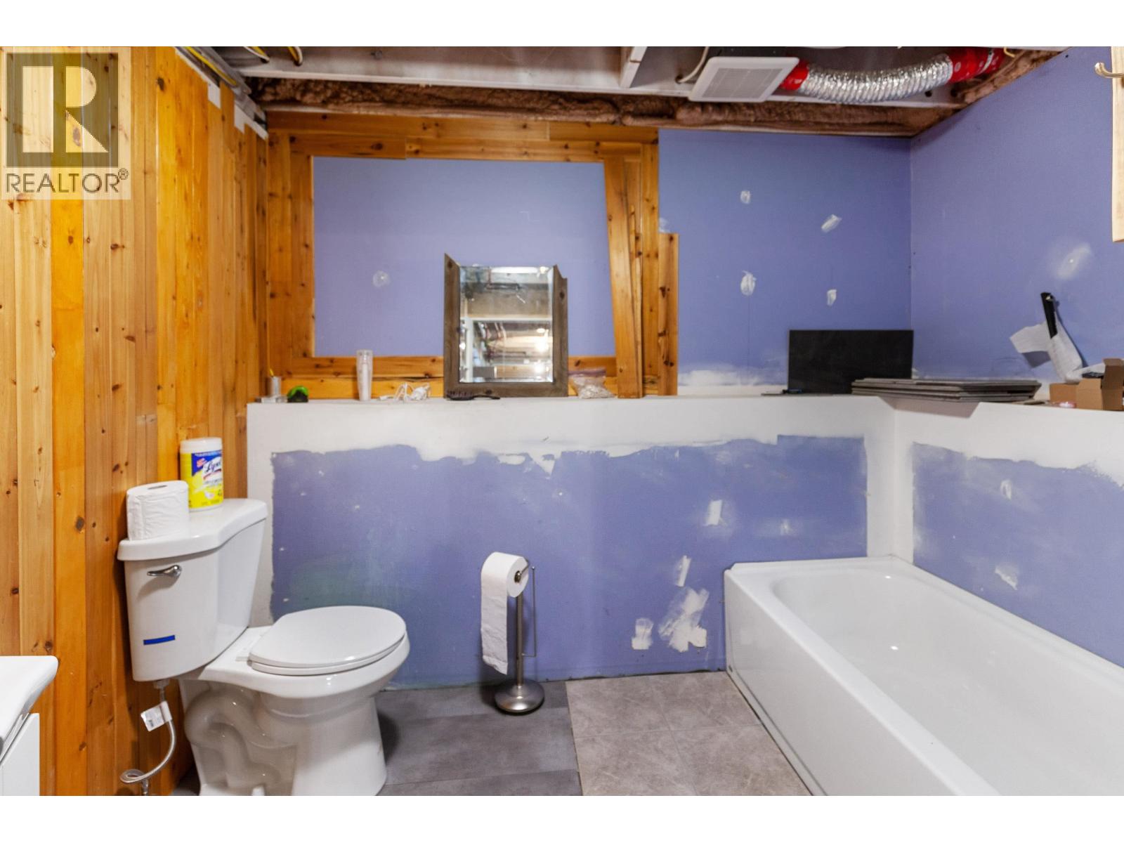 8274 SPARROW ROAD - 15