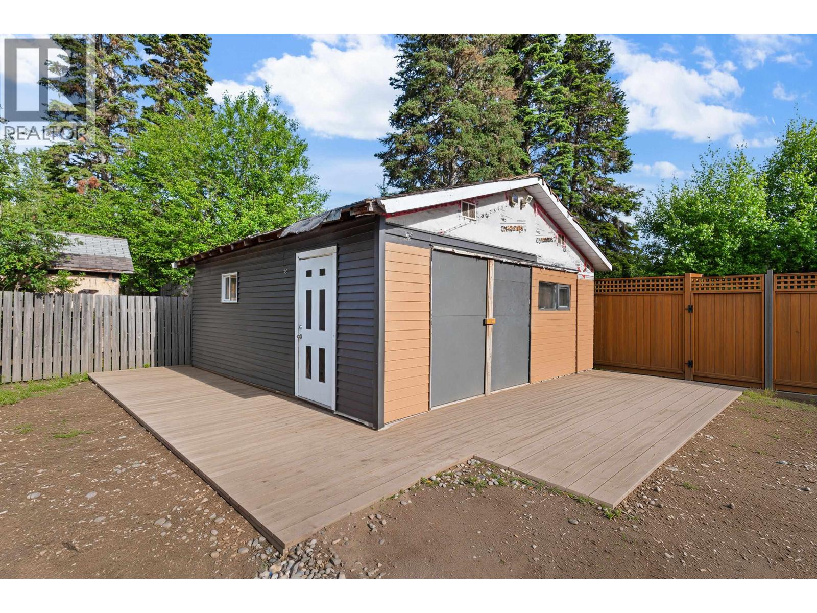 8274 SPARROW ROAD - 19