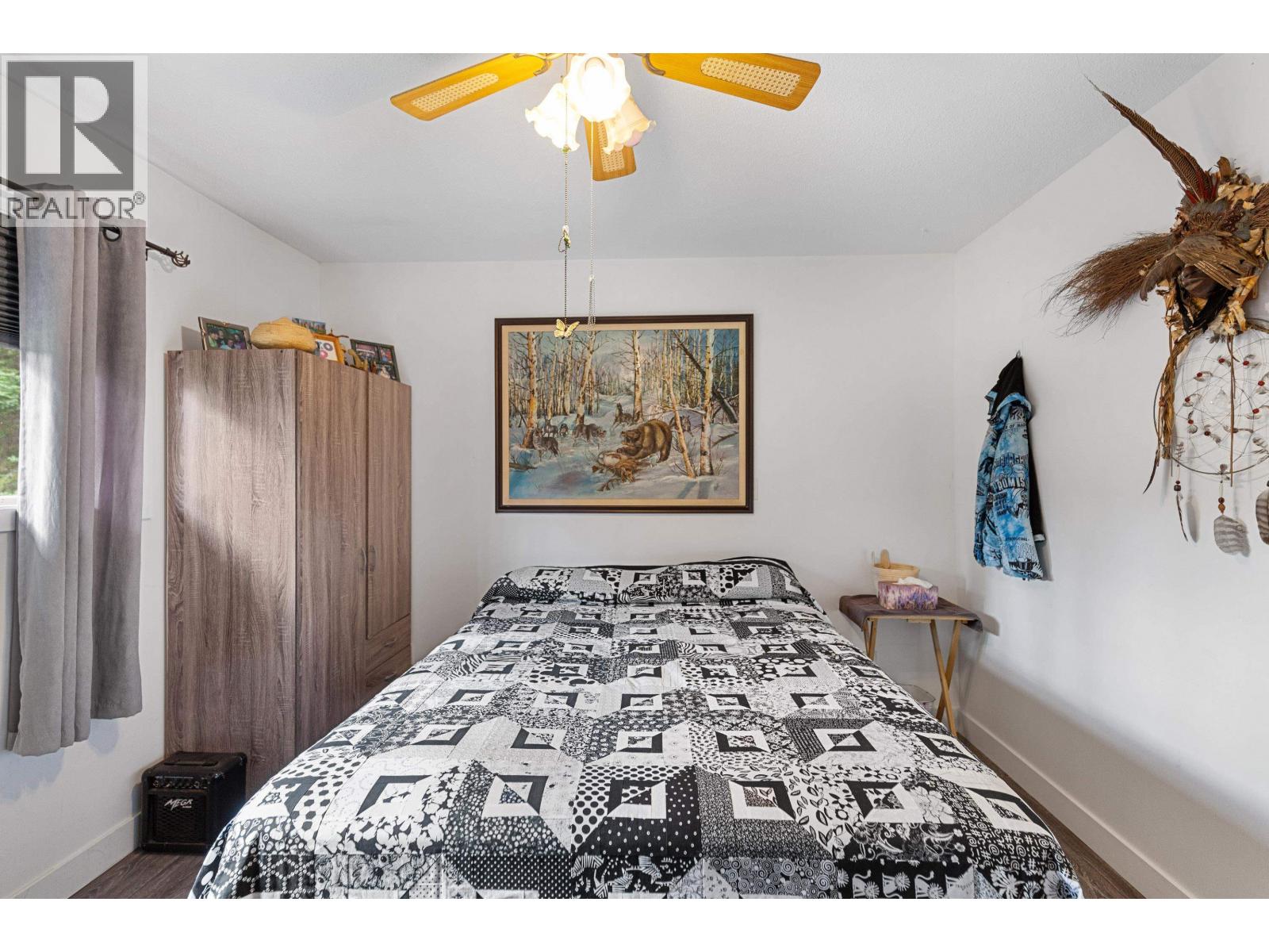 8274 SPARROW ROAD - 9