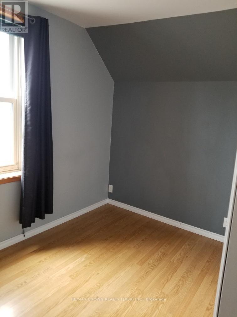 700 MAIN STREET W - 13