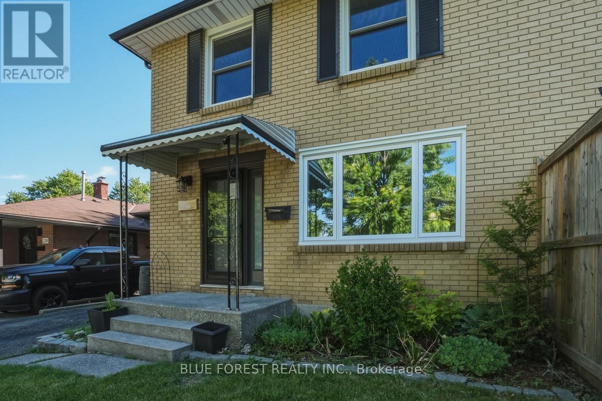 230 CAIRN STREET - 5