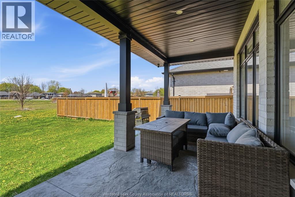 875 MAGNOLIA LANE - 39
