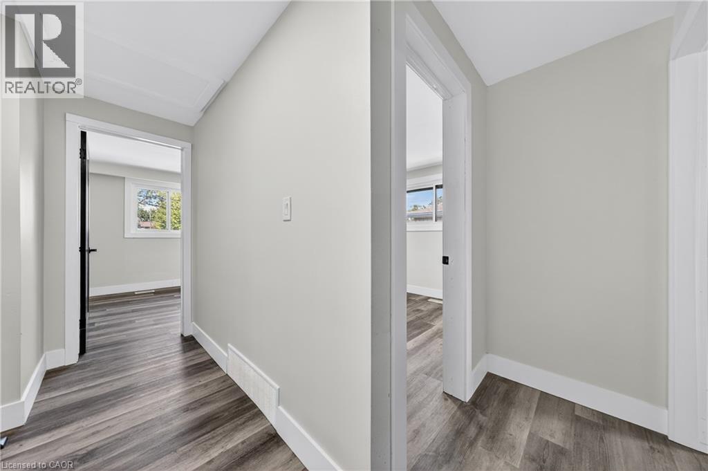 970 PARKDALE Avenue - 19