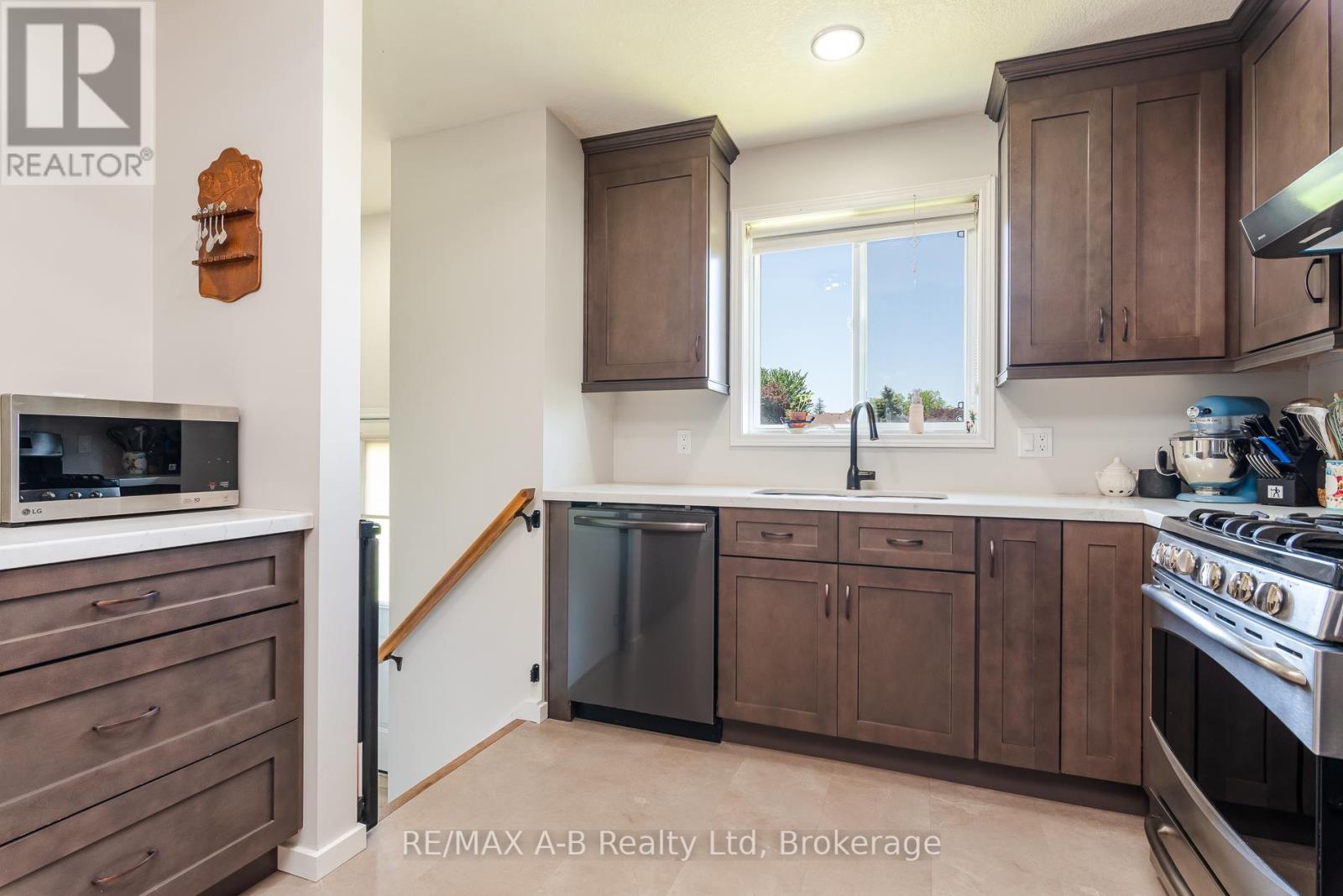 180 WESTWOOD AVENUE - 24