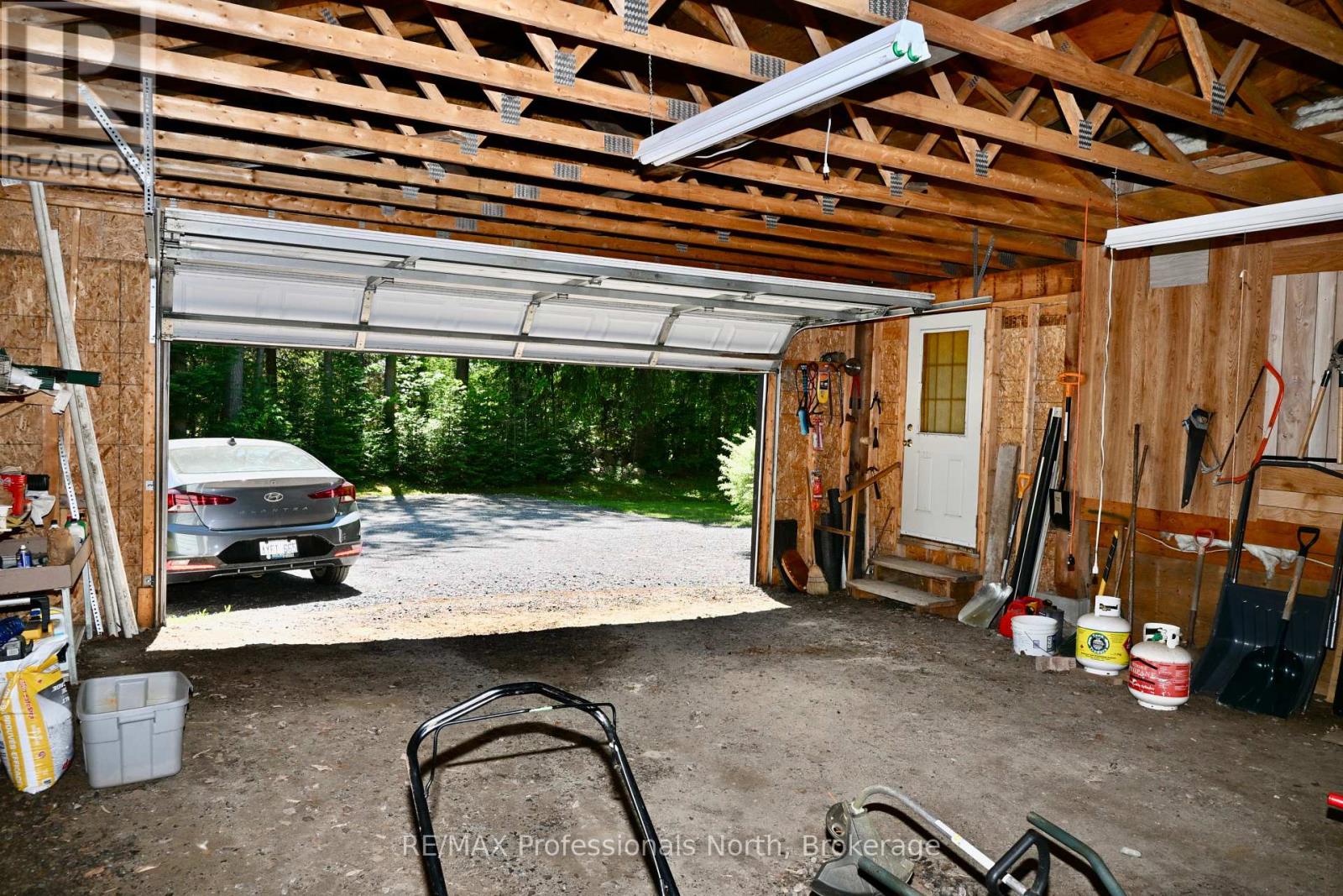 86 BOTTINGS ROAD - 11