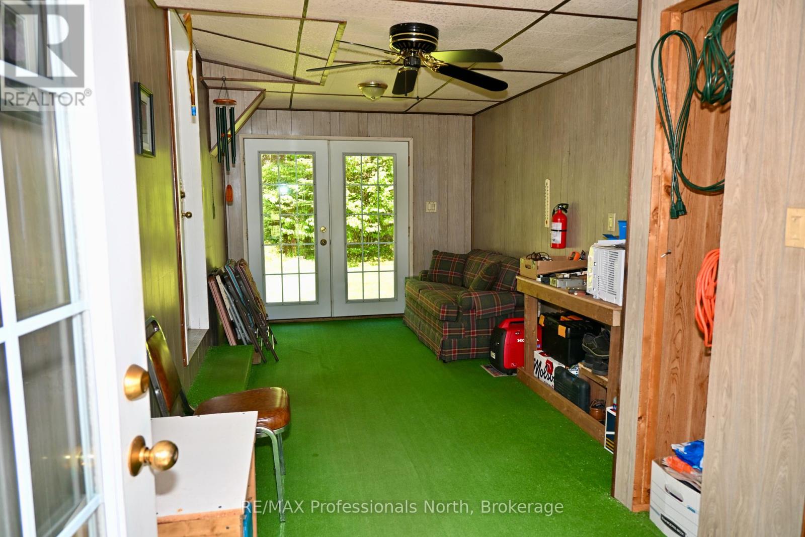 86 BOTTINGS ROAD - 13