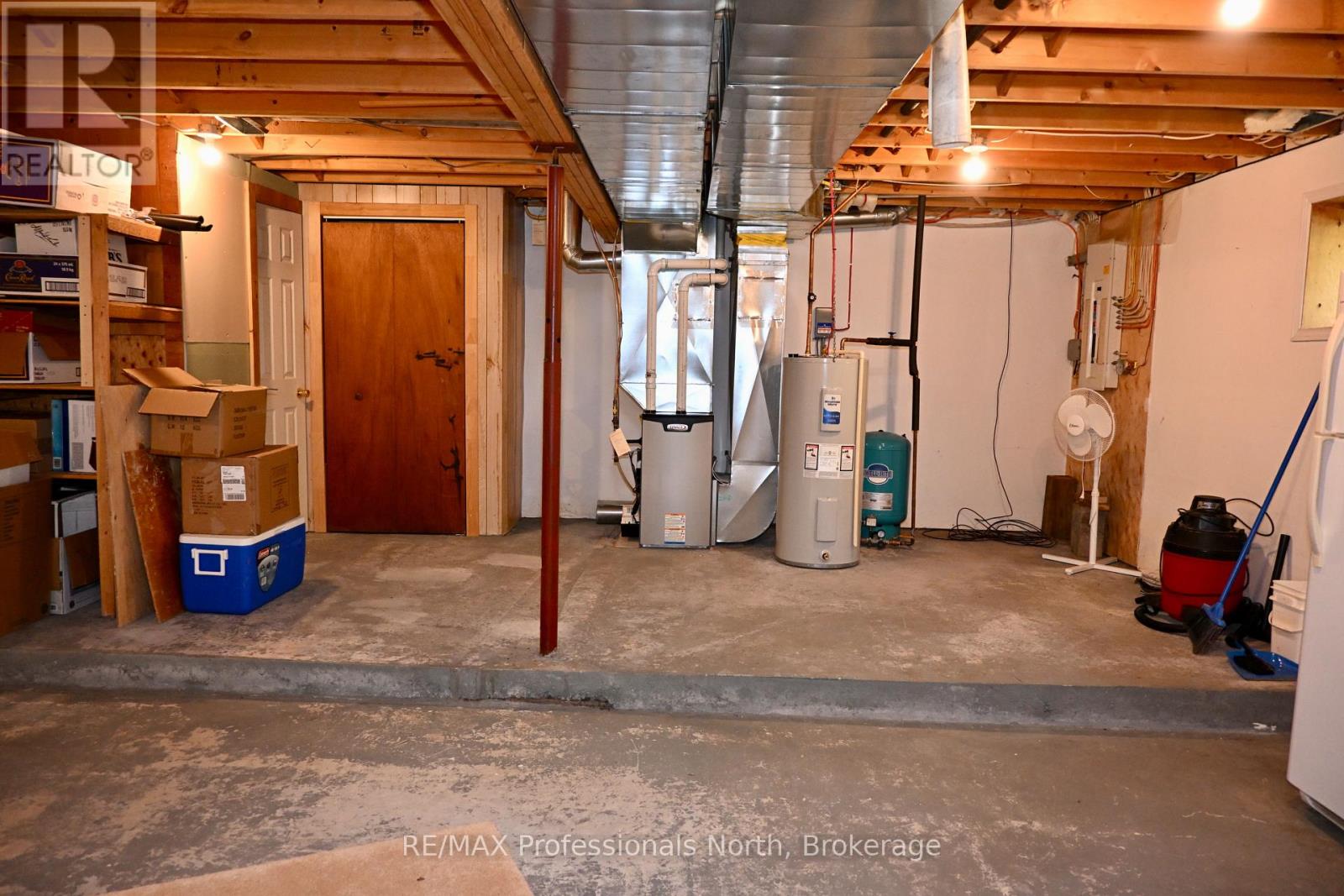 86 BOTTINGS ROAD - 33