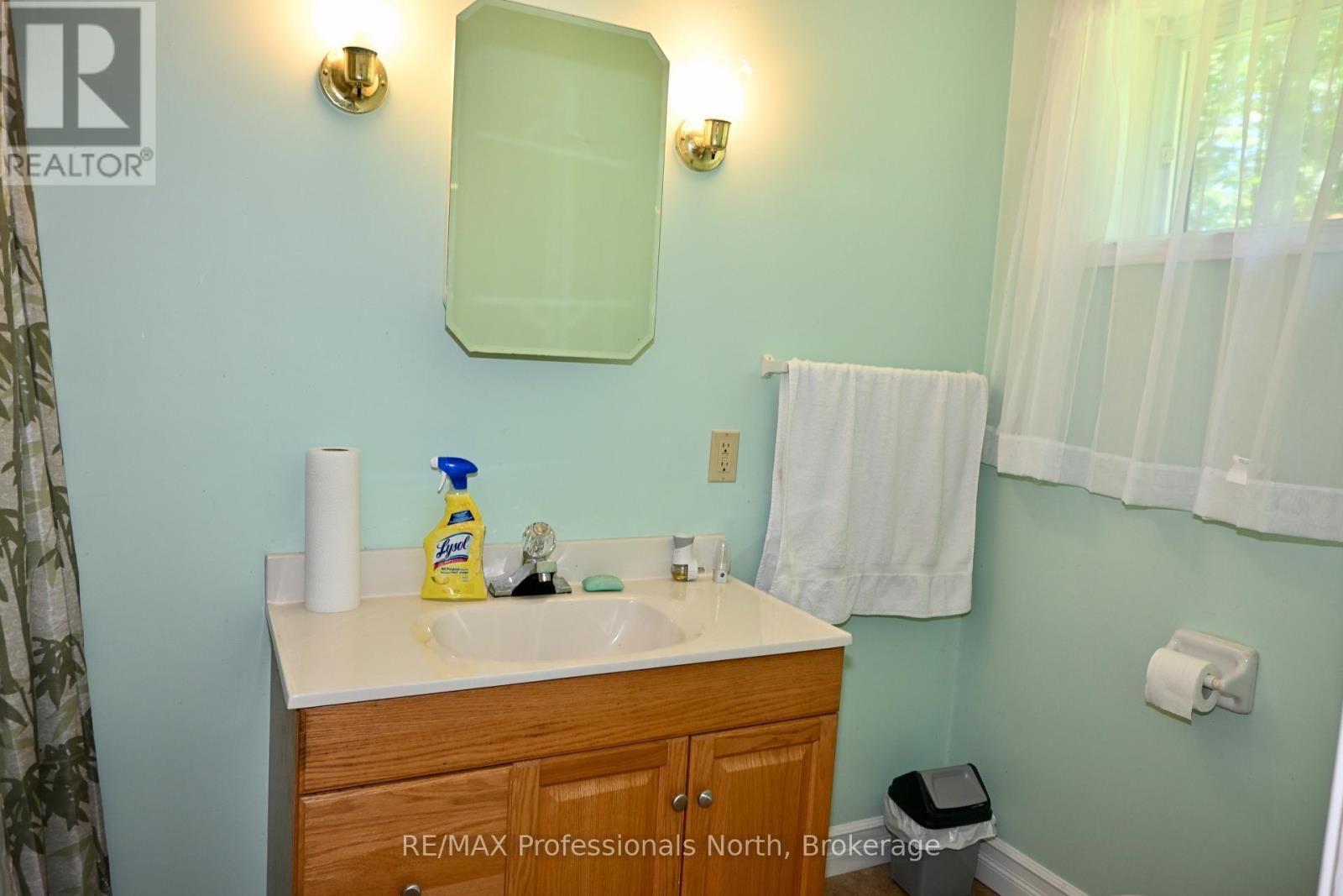 86 BOTTINGS ROAD - 37