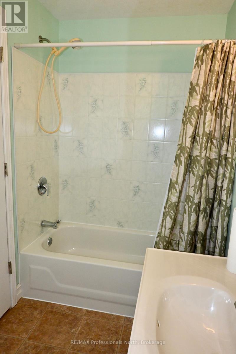 86 BOTTINGS ROAD - 38