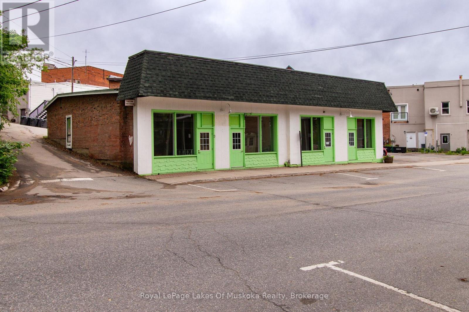 9 ONTARIO STREET