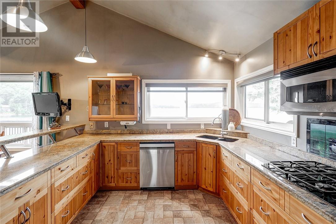 1924 Fairbanks Road E - 12