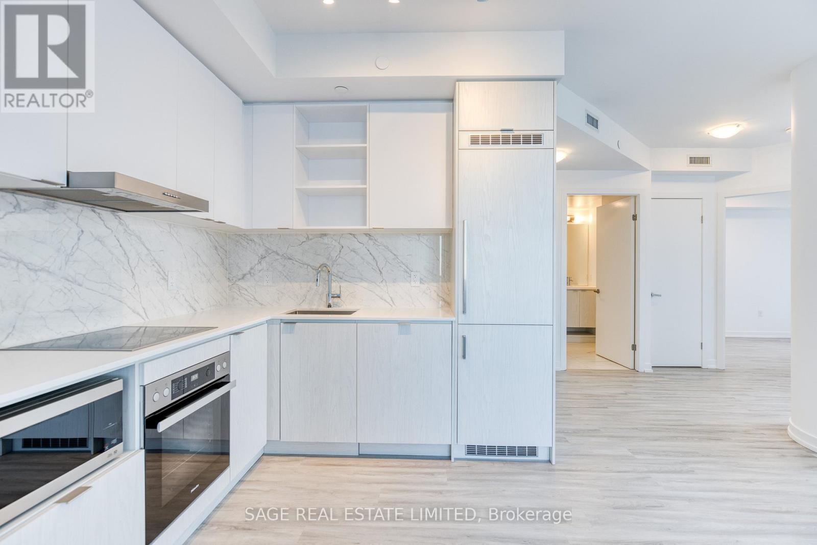 Listing photo of 6208 - 55 COOPER STREET