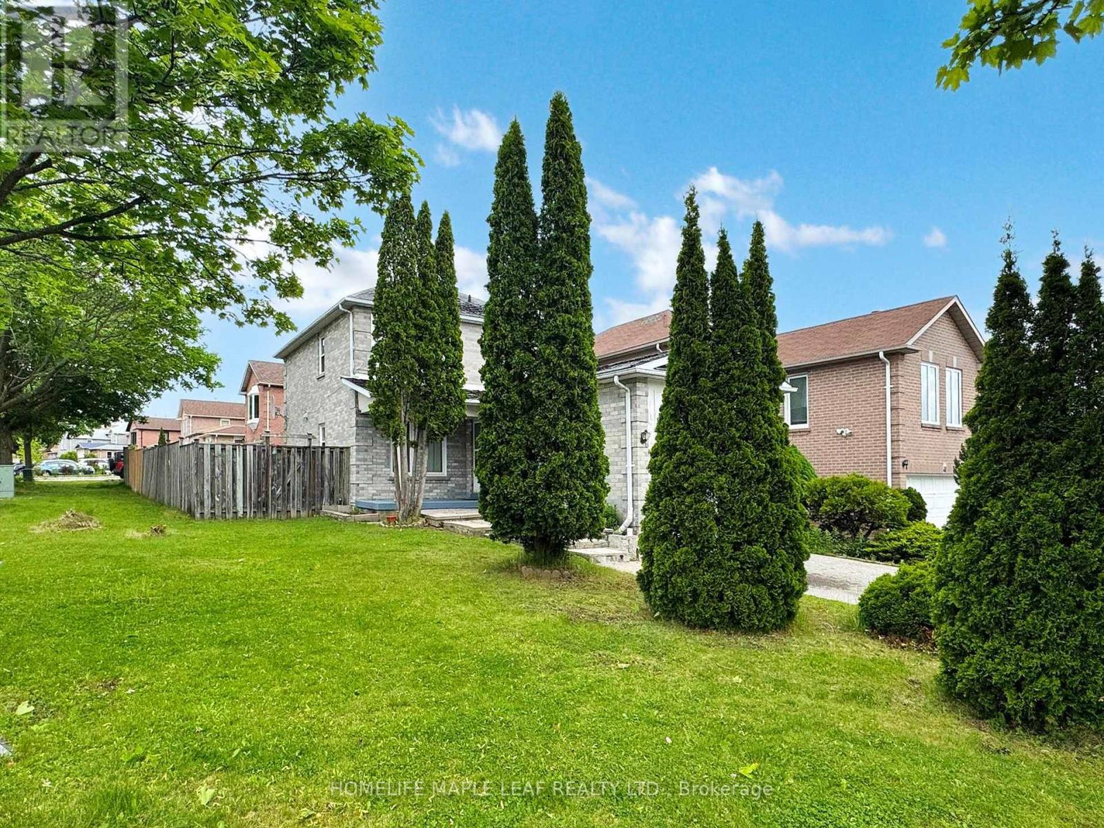 39 LAMAY CRESCENT - 3