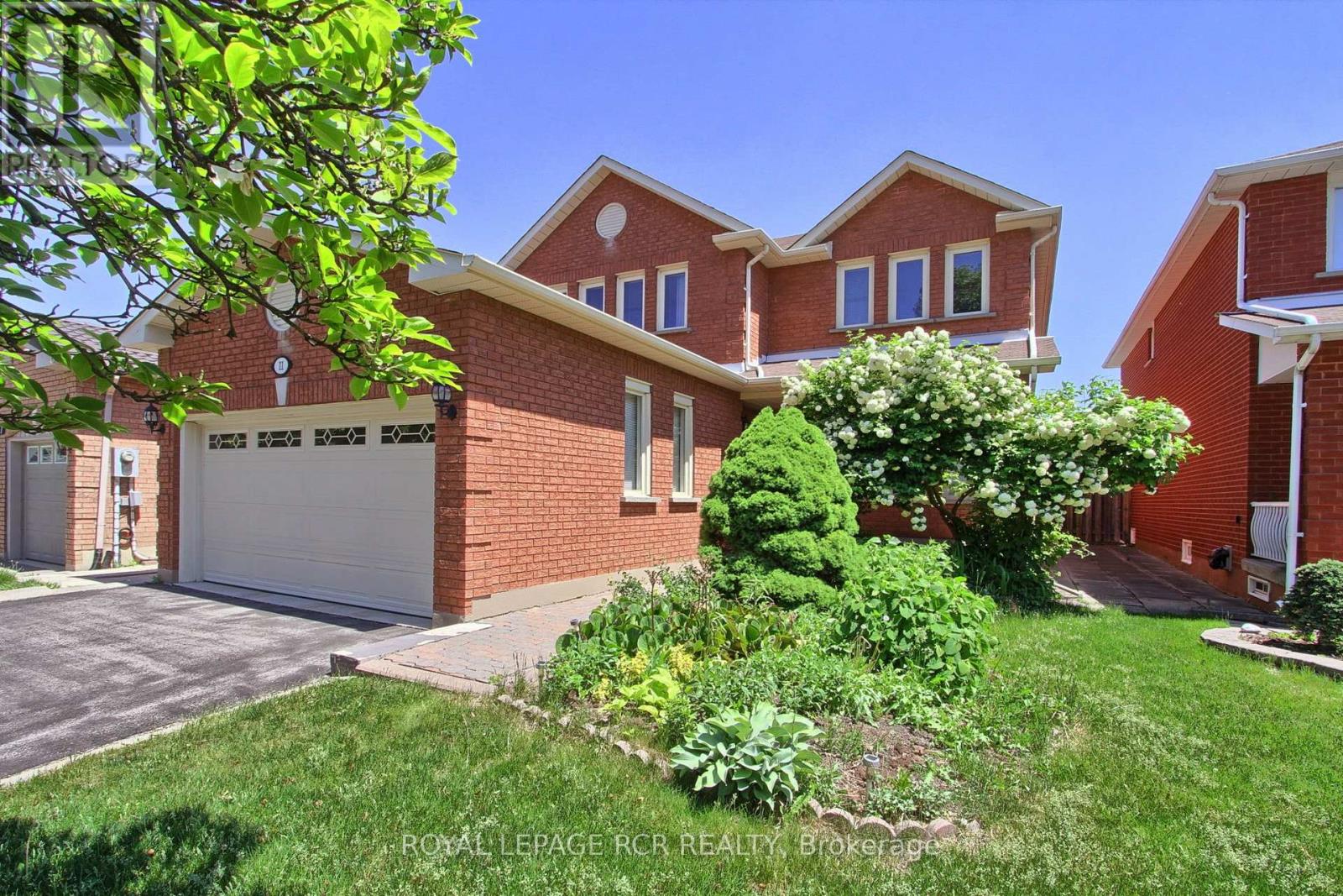 Listing photo of 11 ZUCCHET COURT