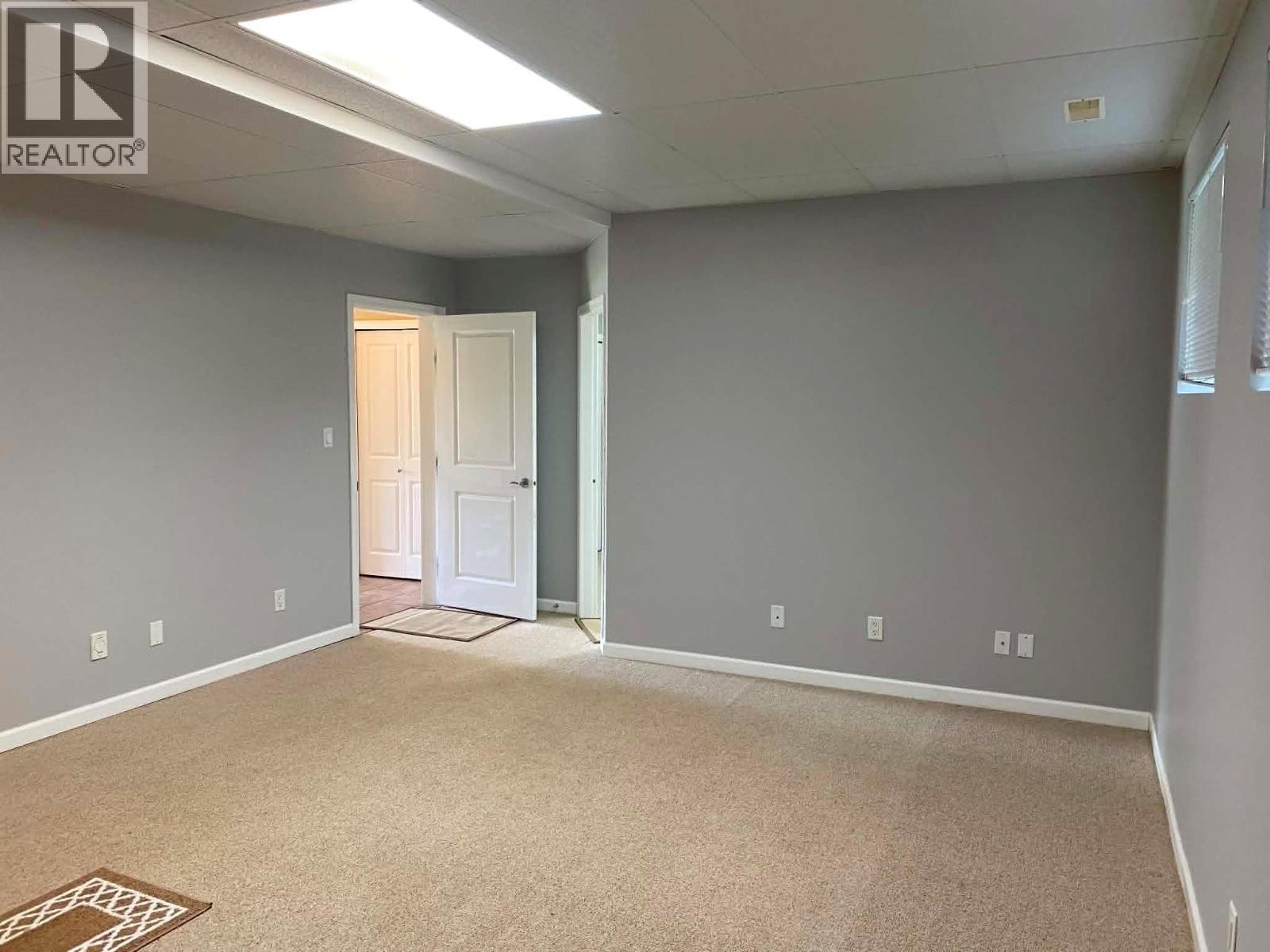5404 Hillside Avenue - 12