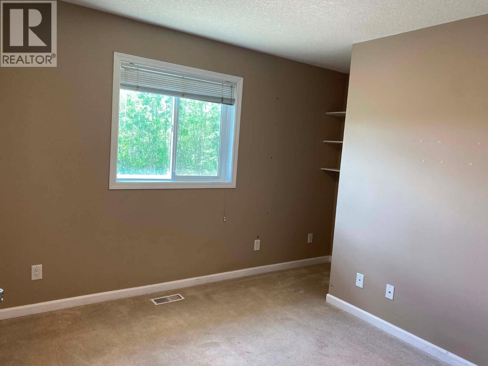 5404 Hillside Avenue - 8