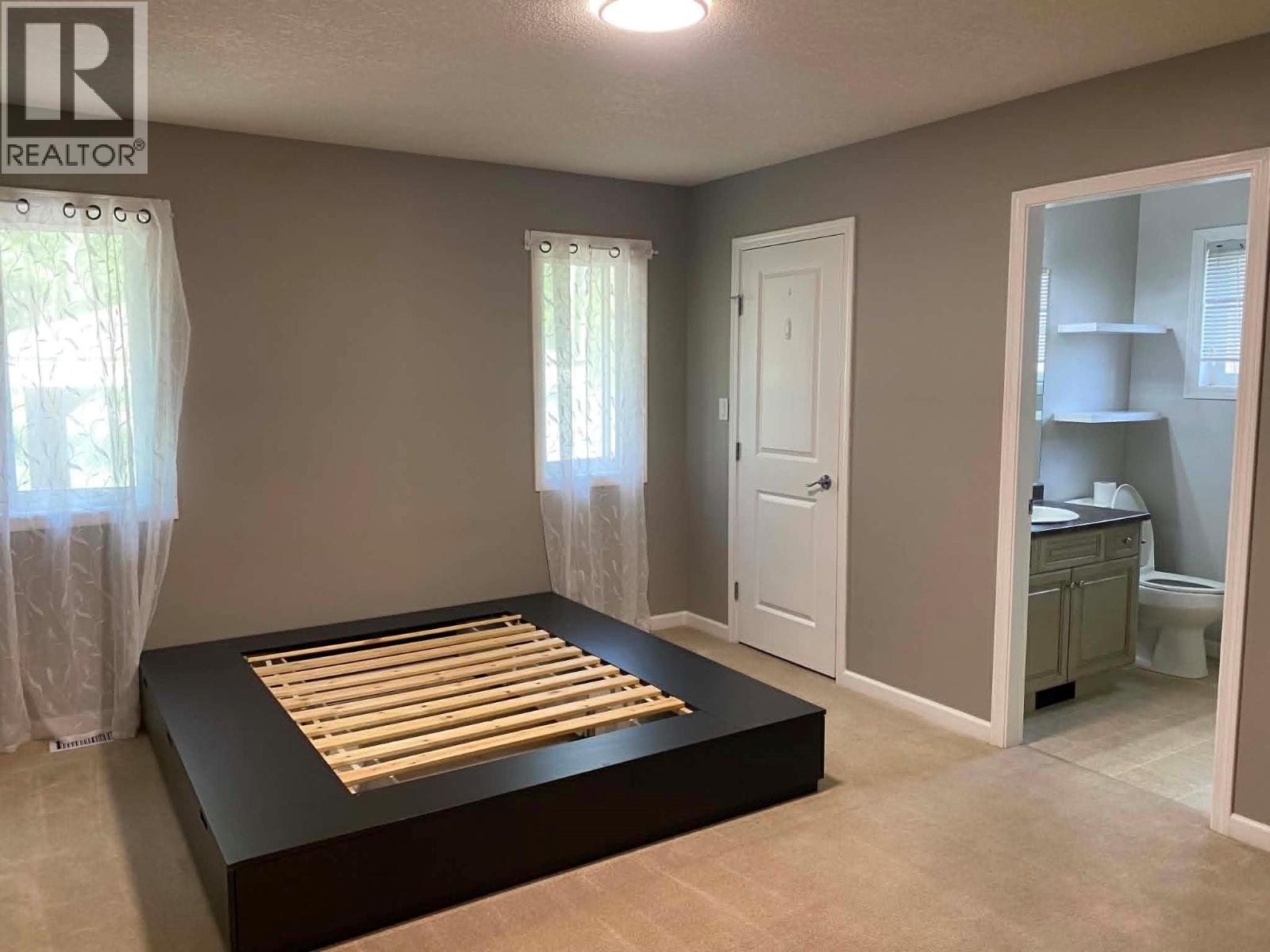 5404 Hillside Avenue - 6
