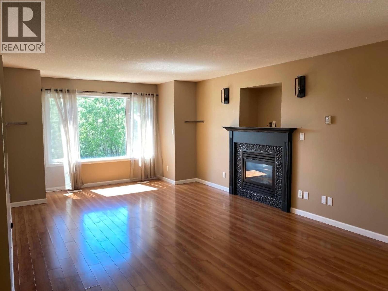 5404 Hillside Avenue - 4