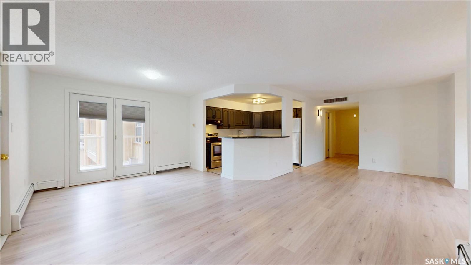 #304 2315 Cornwall STREET - 5