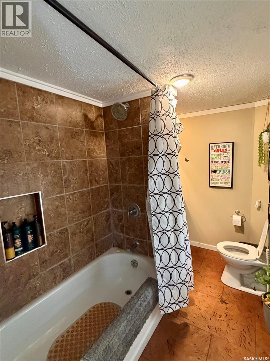 233 Herbert STREET E - 10