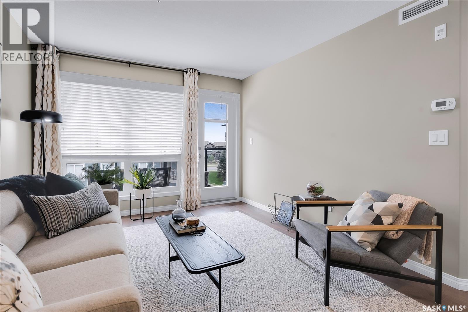 4216 108 Willis CRESCENT — photo 15