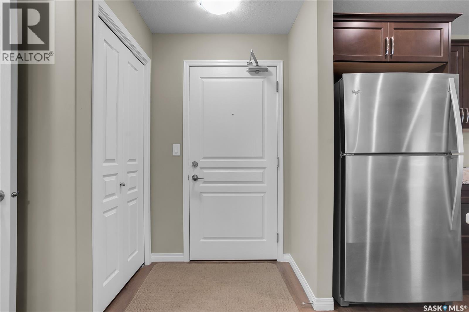 4216 108 Willis CRESCENT - photo 3