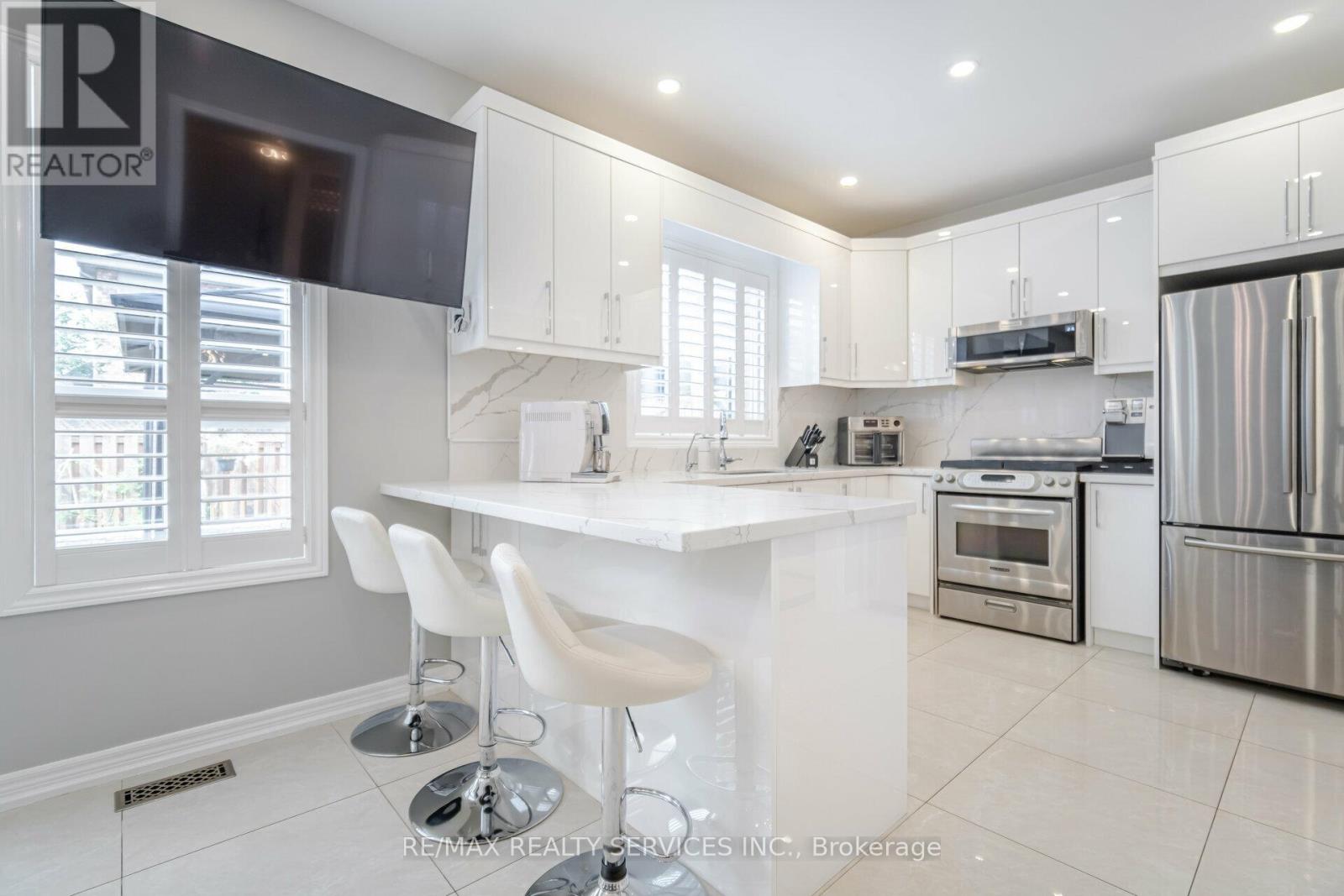 1317 WELLER CROSS - 16