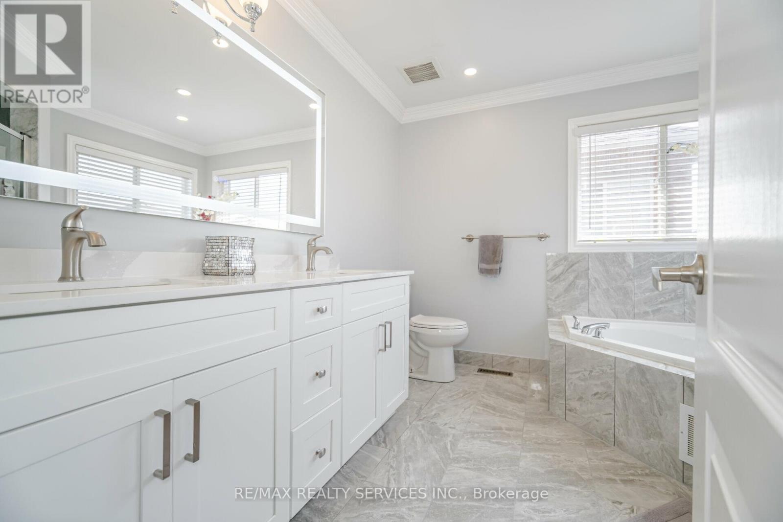 1317 WELLER CROSS - 27